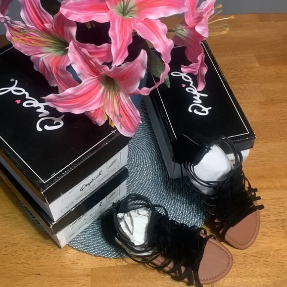 Qupid black strappy sandals NWT - Picture 11 of 11